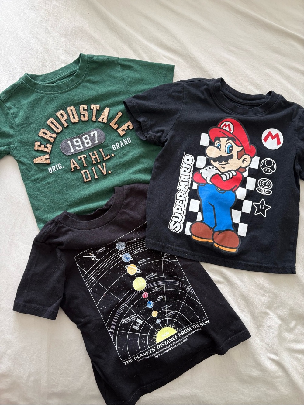 Boys Tshirt Bundle Size XS/small, Super Mario/ Aeropostale/Gap